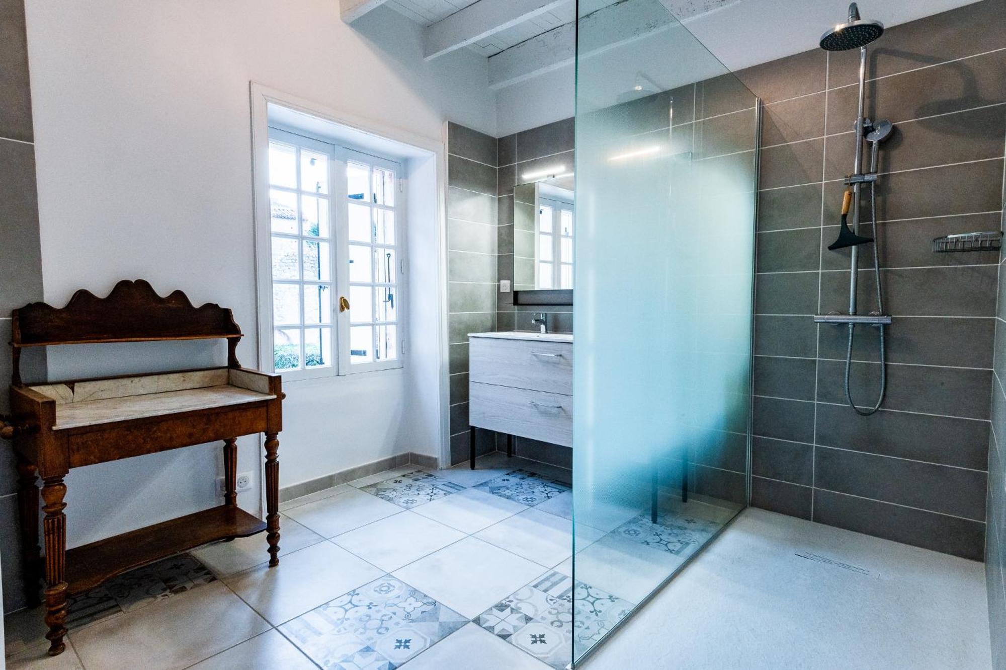 La Closerie D'Escalin Gite 12 Personnes Et Jacuzzi La Garde-Adhémar Extérieur photo