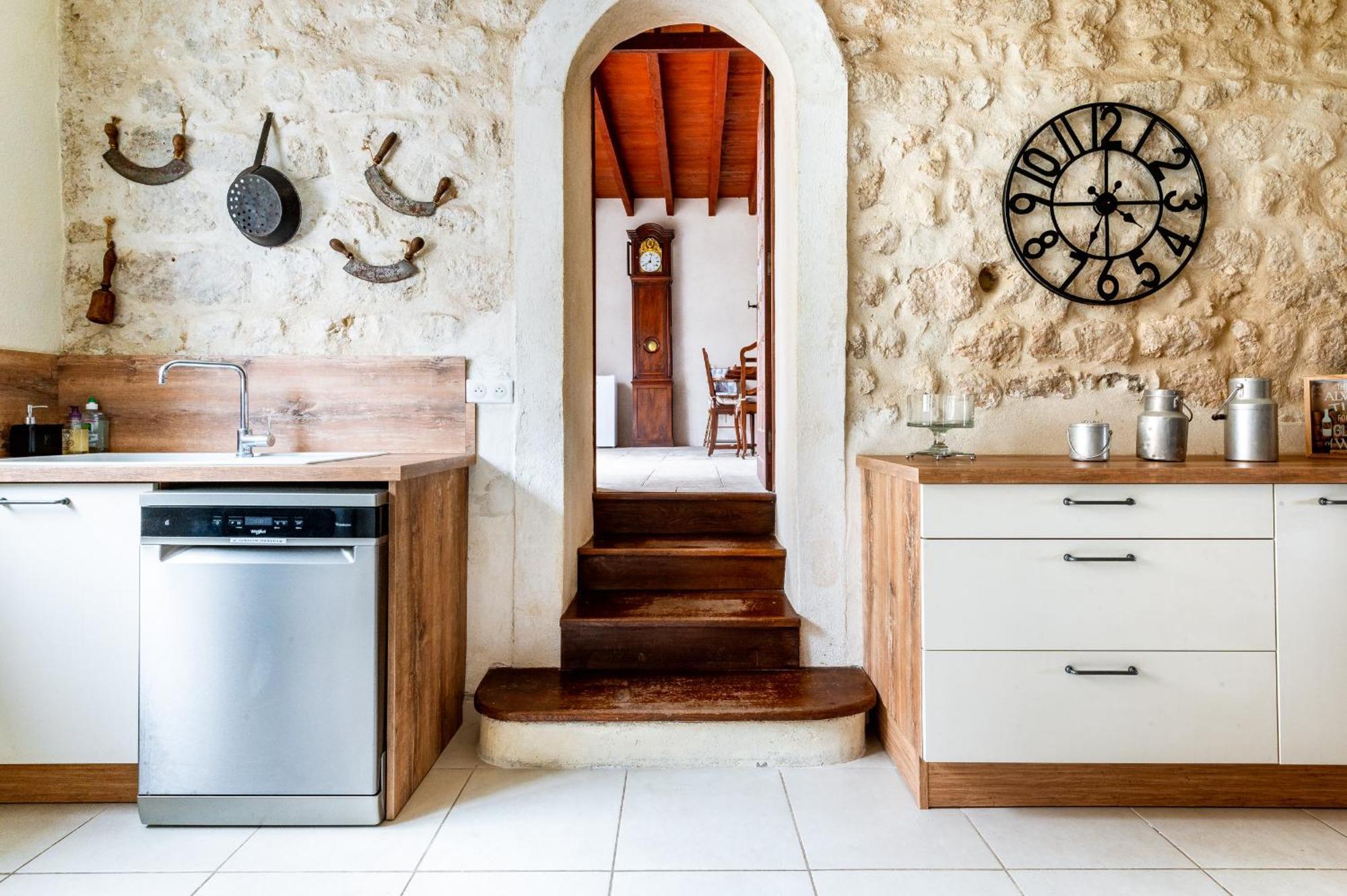 La Closerie D'Escalin Gite 12 Personnes Et Jacuzzi La Garde-Adhémar Extérieur photo